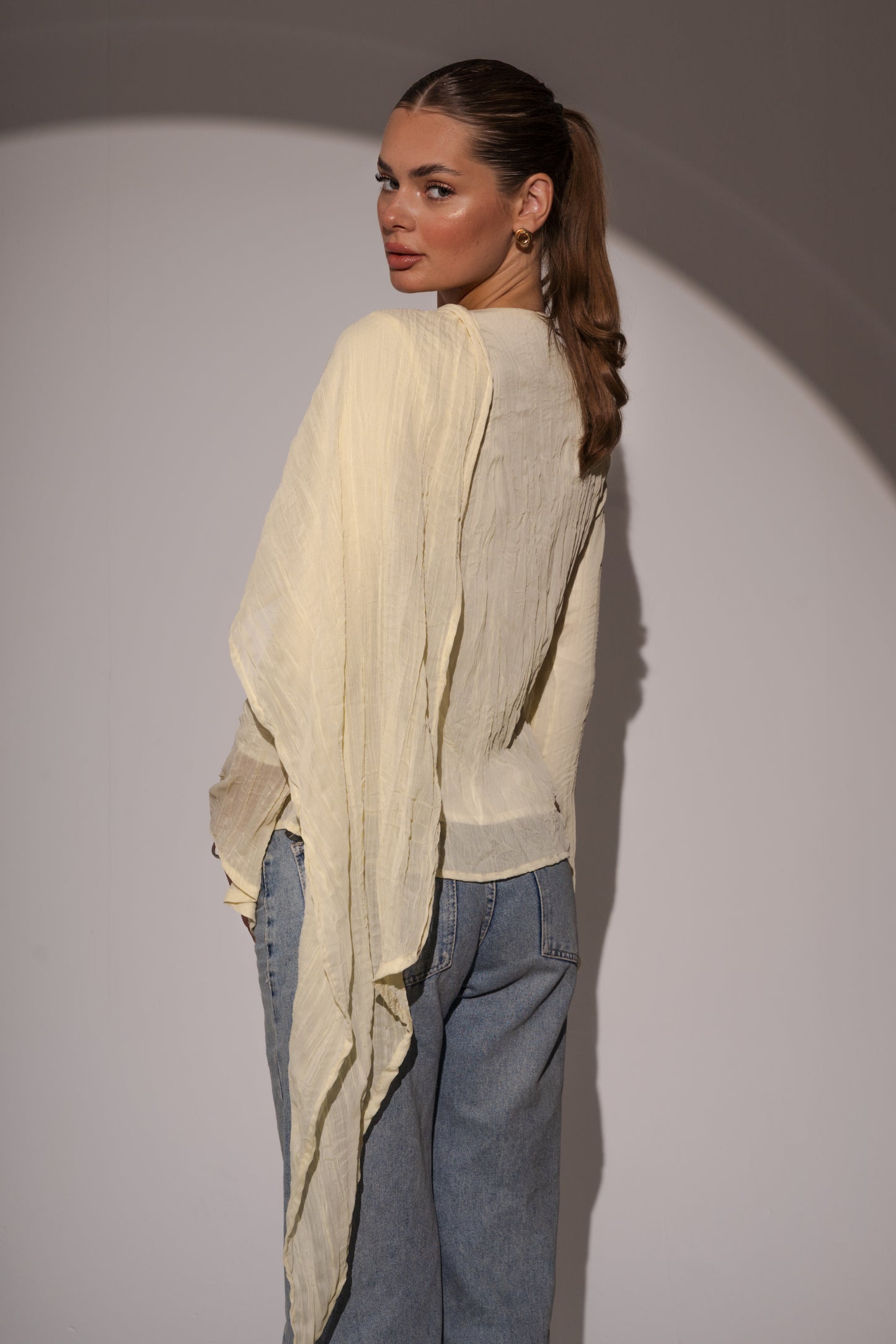 Crushed Top in Butter Yellow